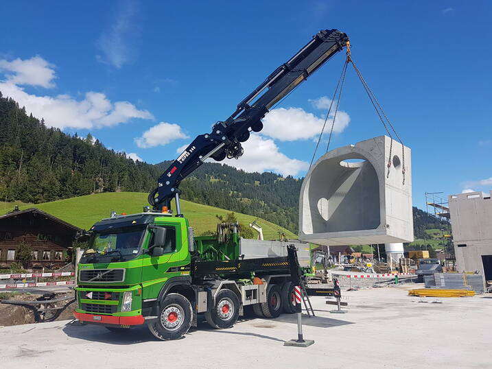 Kran-Lastwagen Addor AG Gstaad