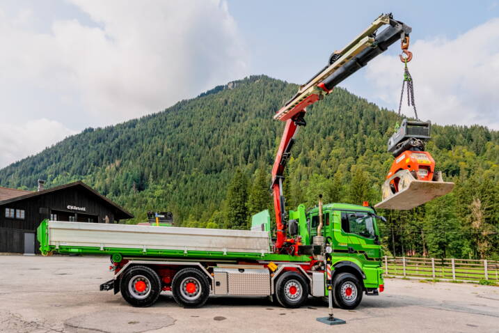 Kran-Lastwagen Addor AG Gstaad